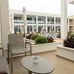 Mirror Hotel 4*