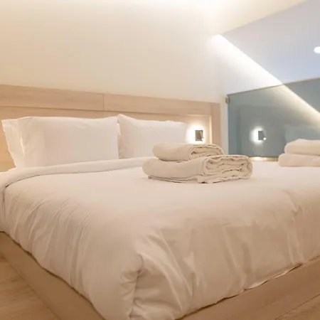 Mirror 4* Πολύχρονο